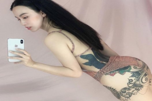 sex yui xin tw Nắc doggy bà xã dâm thích mặc lọt khe